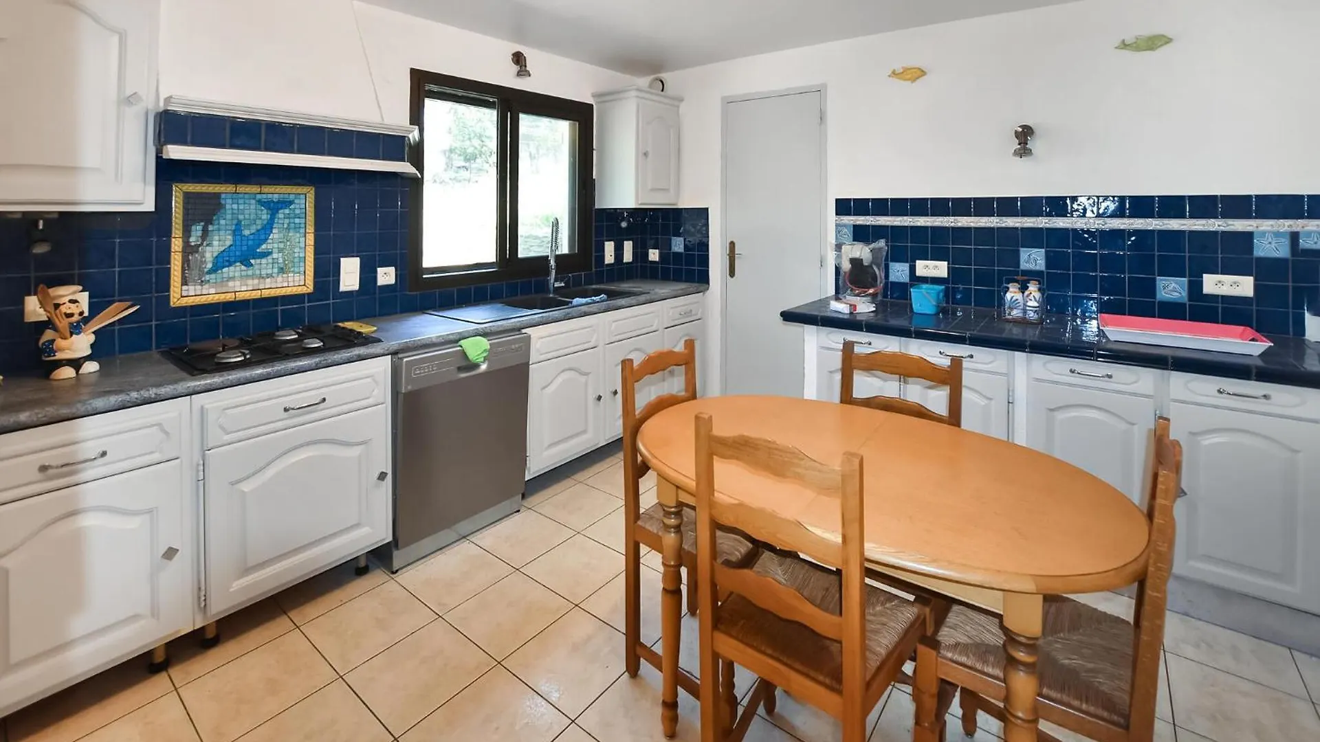 Lovely Home In Uchaux With Outdoor Swimming Pool Holiday home