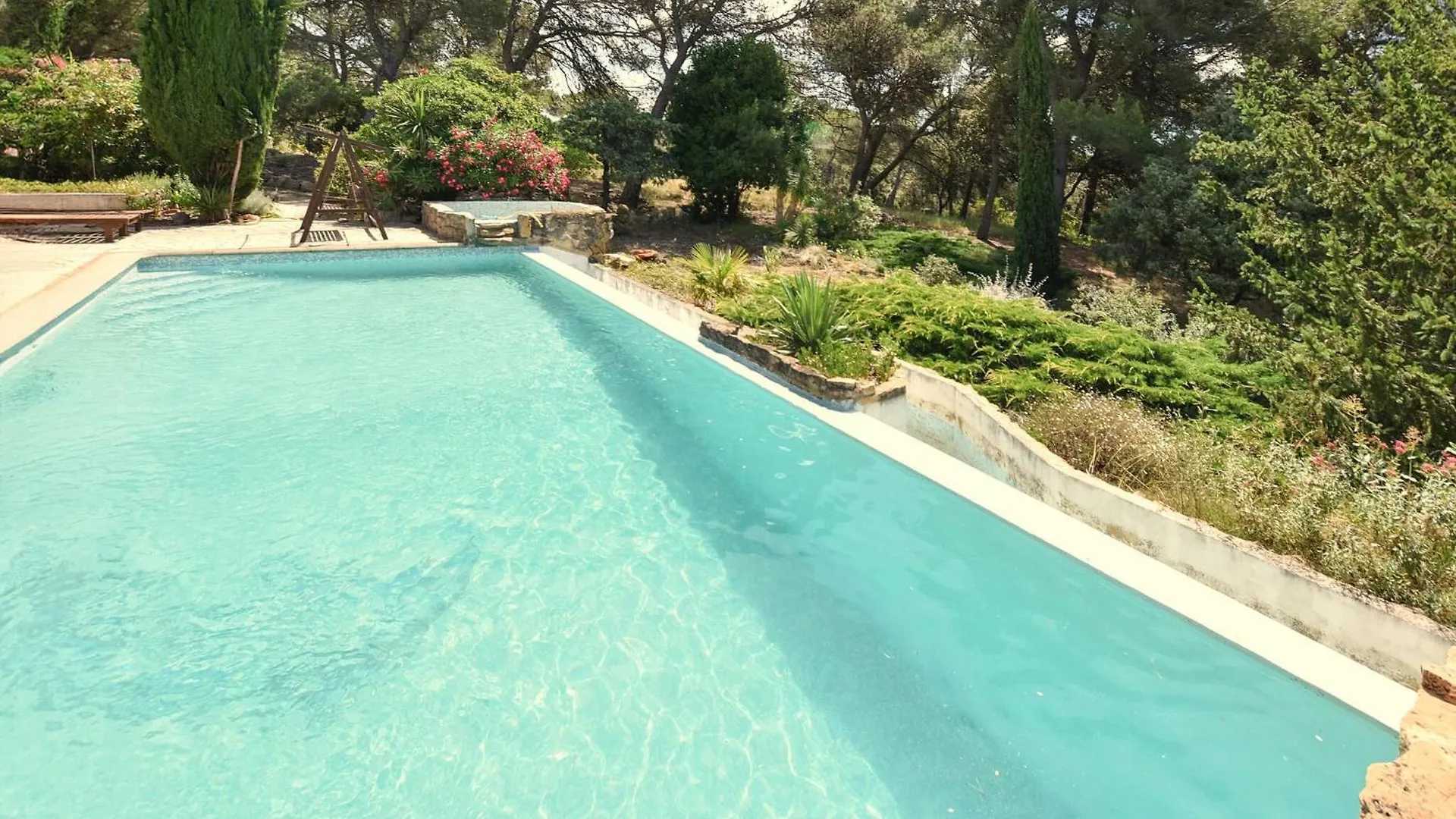 Lovely Home In Uchaux With Outdoor Swimming Pool