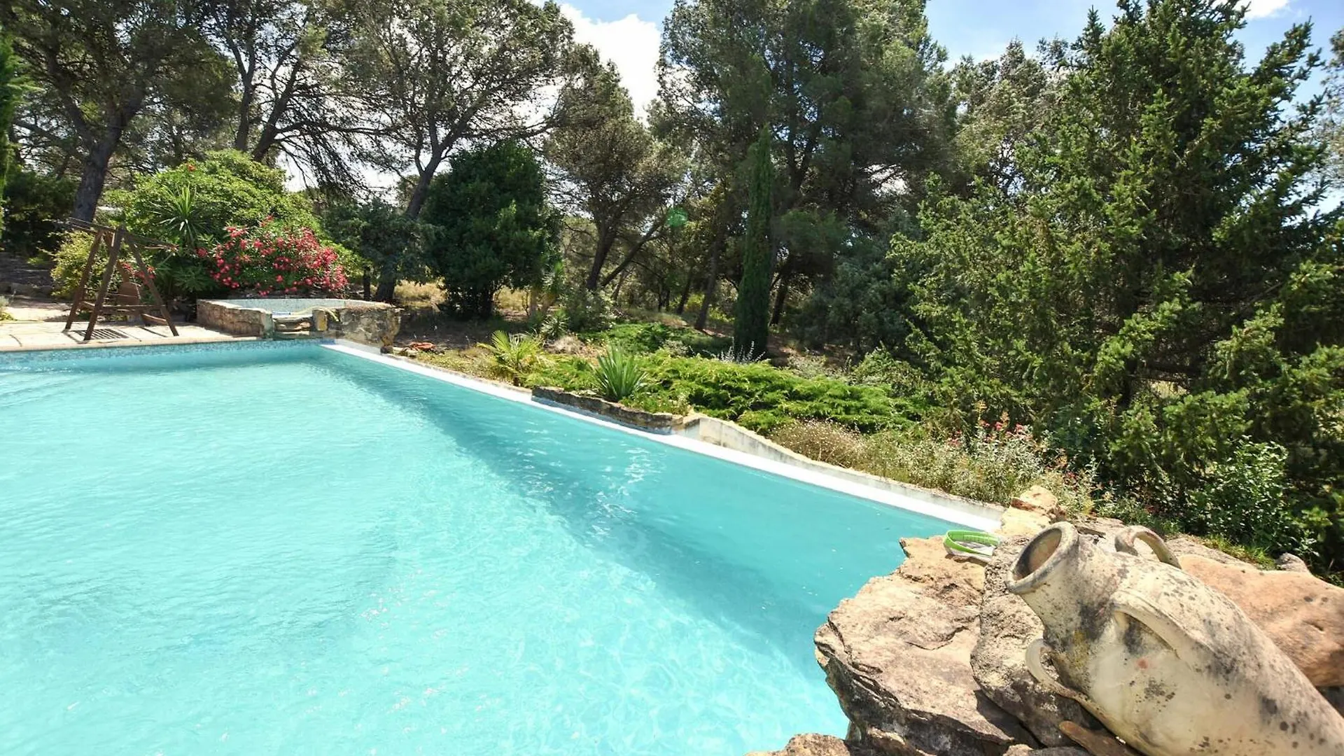 Lovely Home In Uchaux With Outdoor Swimming Pool Holiday home