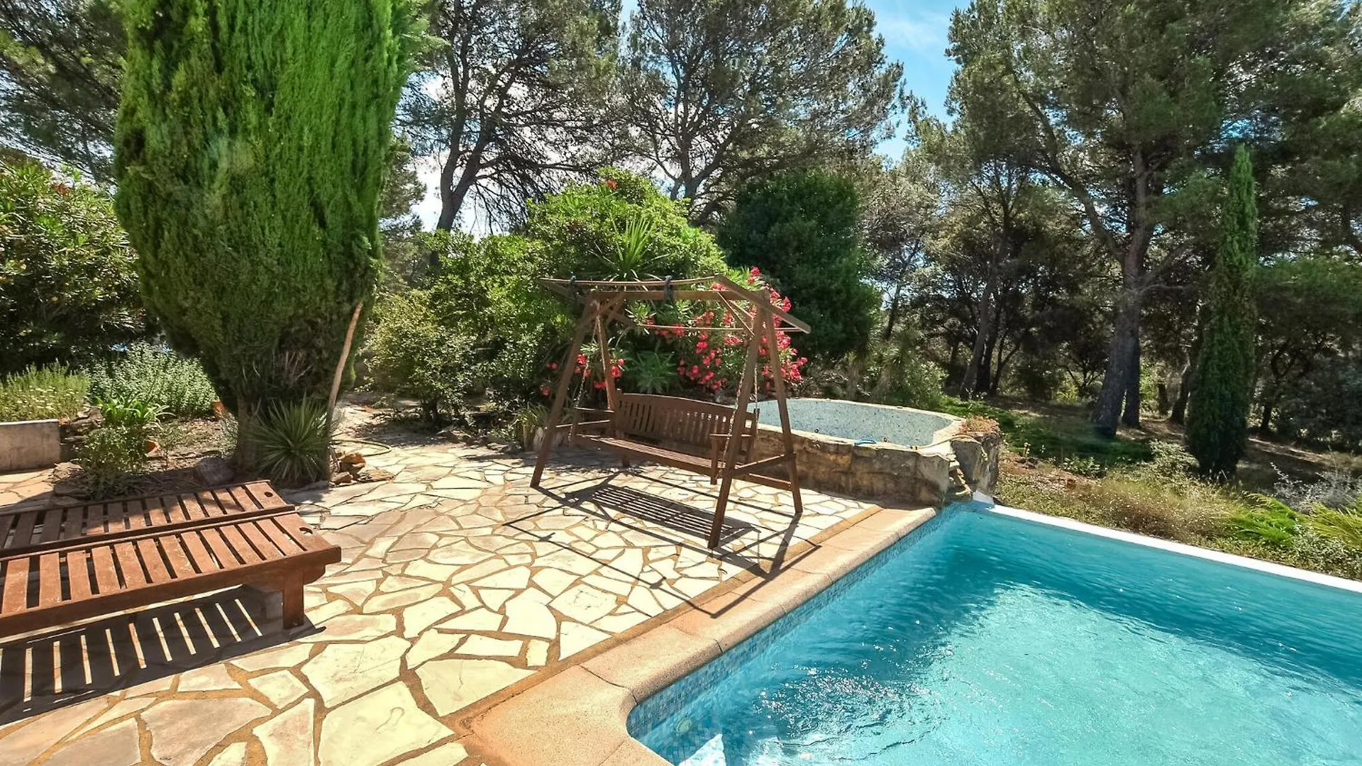 Lovely Home In Uchaux With Outdoor Swimming Pool 0*,